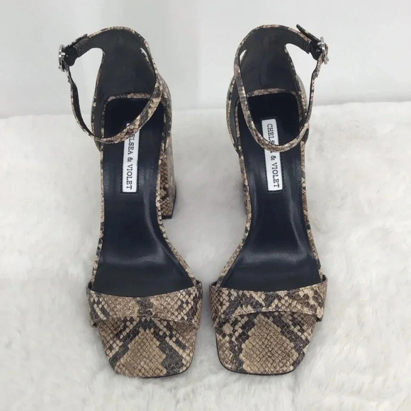 Chelsea & Violet Tara Snake Print Leather Block Heel Sandal NWT Size 5.5 - Picture 4 of 9